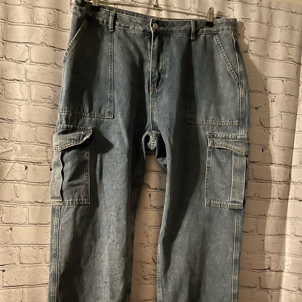 Women Cargo Jeans